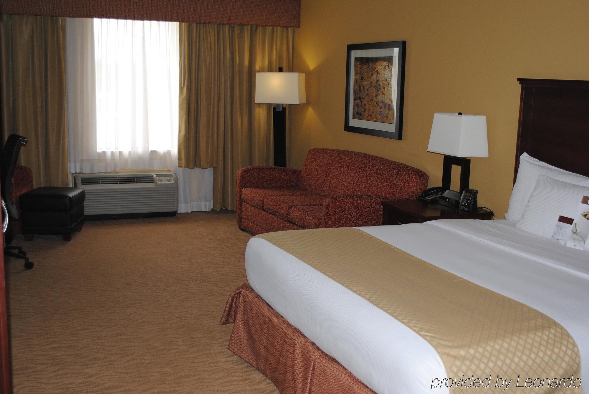 Doubletree By Hilton Fayetteville Exterior foto