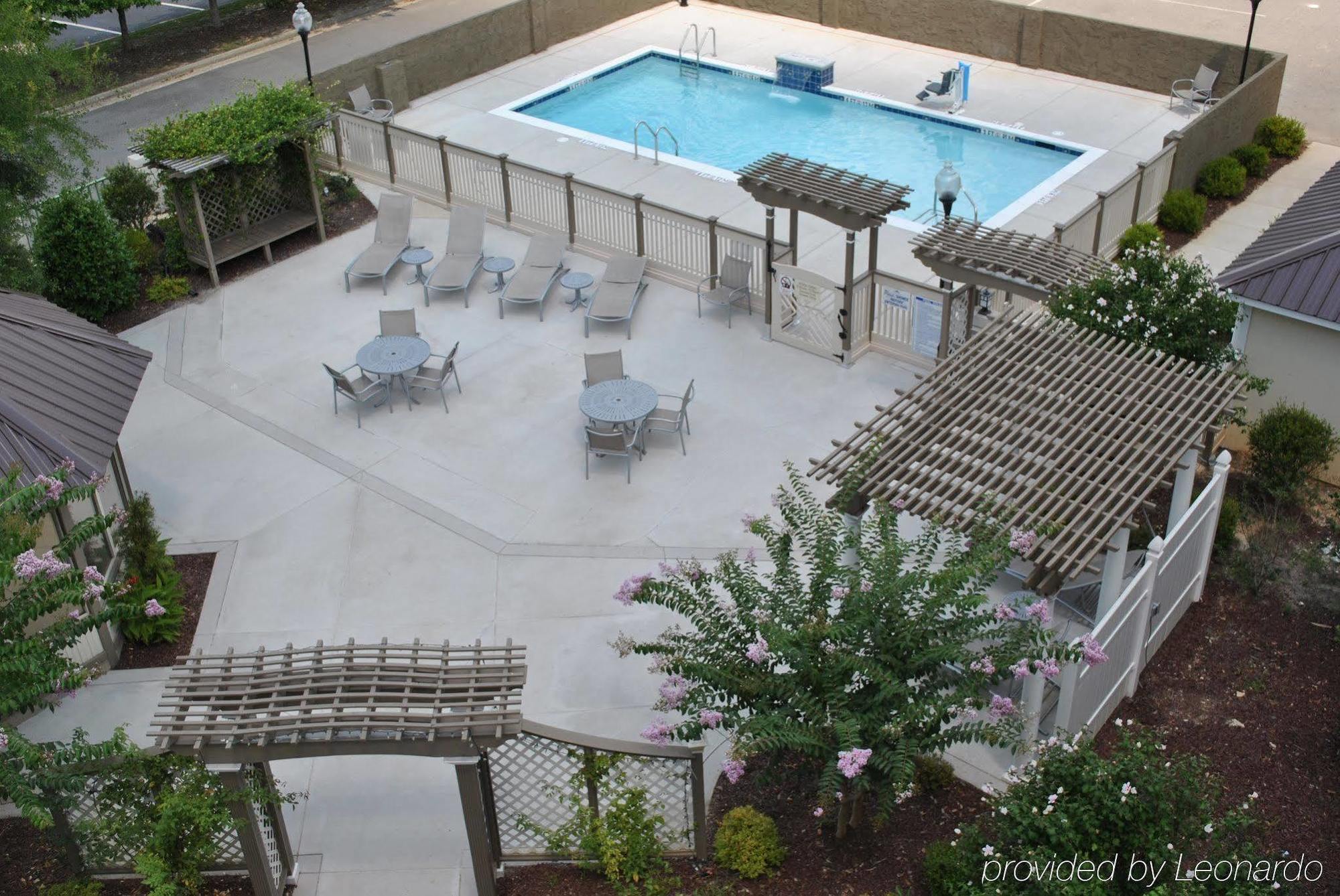 Doubletree By Hilton Fayetteville Exterior foto